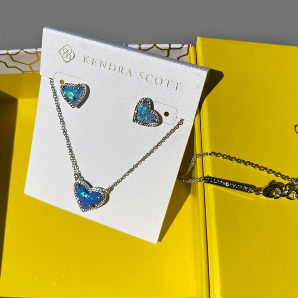Kendra Scott *NEW Ari Heart Kyocera Opal Ocean Blue Silver SET Necklace Earrings - Picture 4 of 7